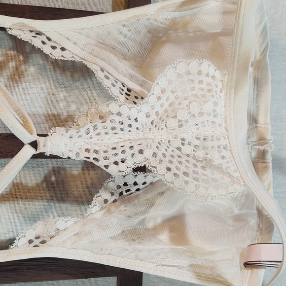Victoria's Secret Lace Bralette White Sz XS - Picture 5 of 7